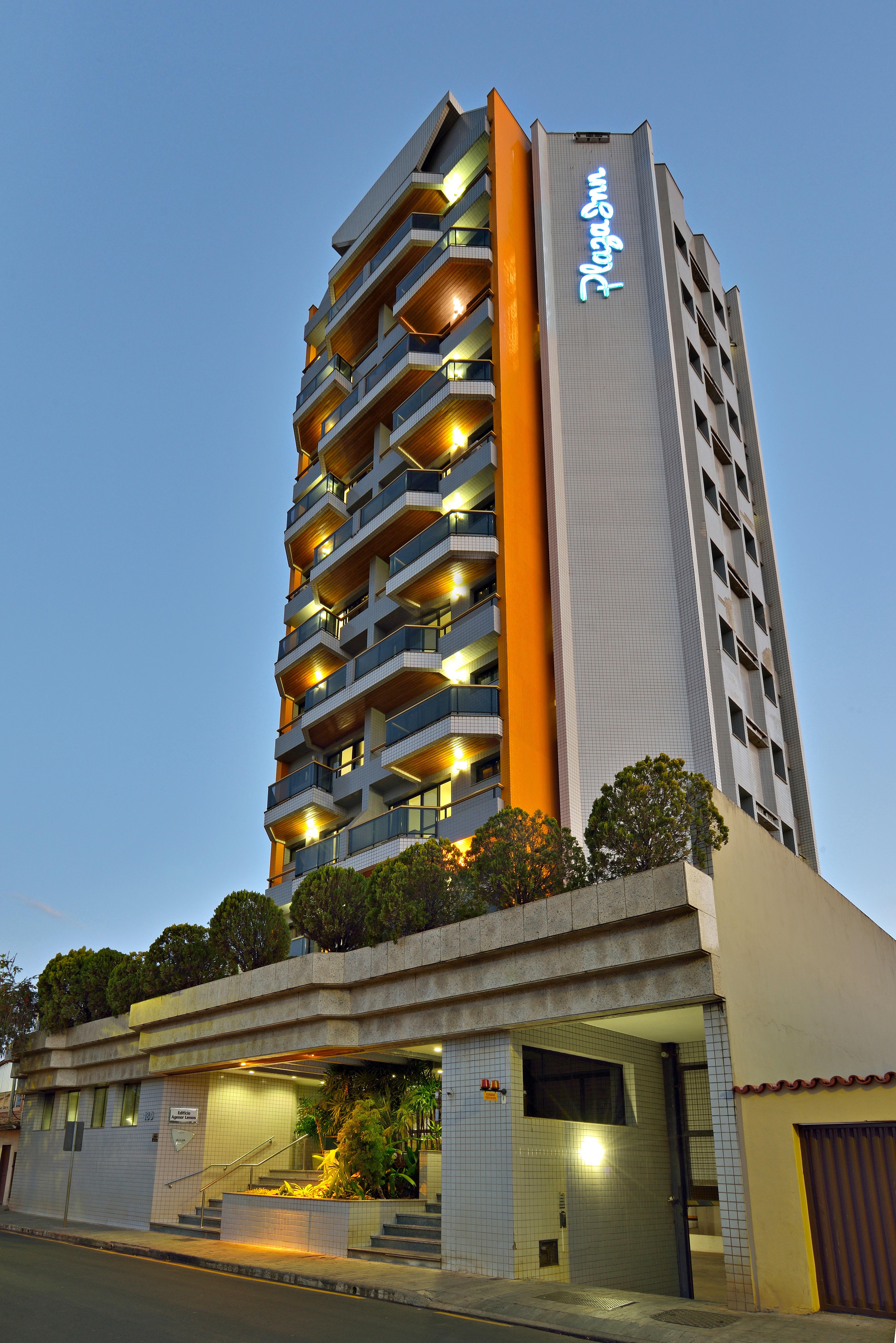 Plaza Inn Flat Araxá Exterior foto